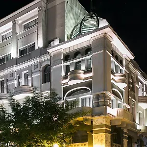 4* מלון Superior One Boutique