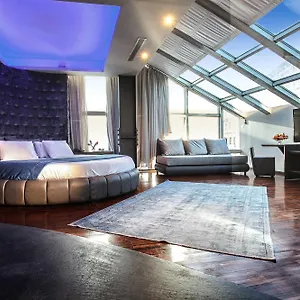 Diamond Suites, Philian And Thessaloniki
